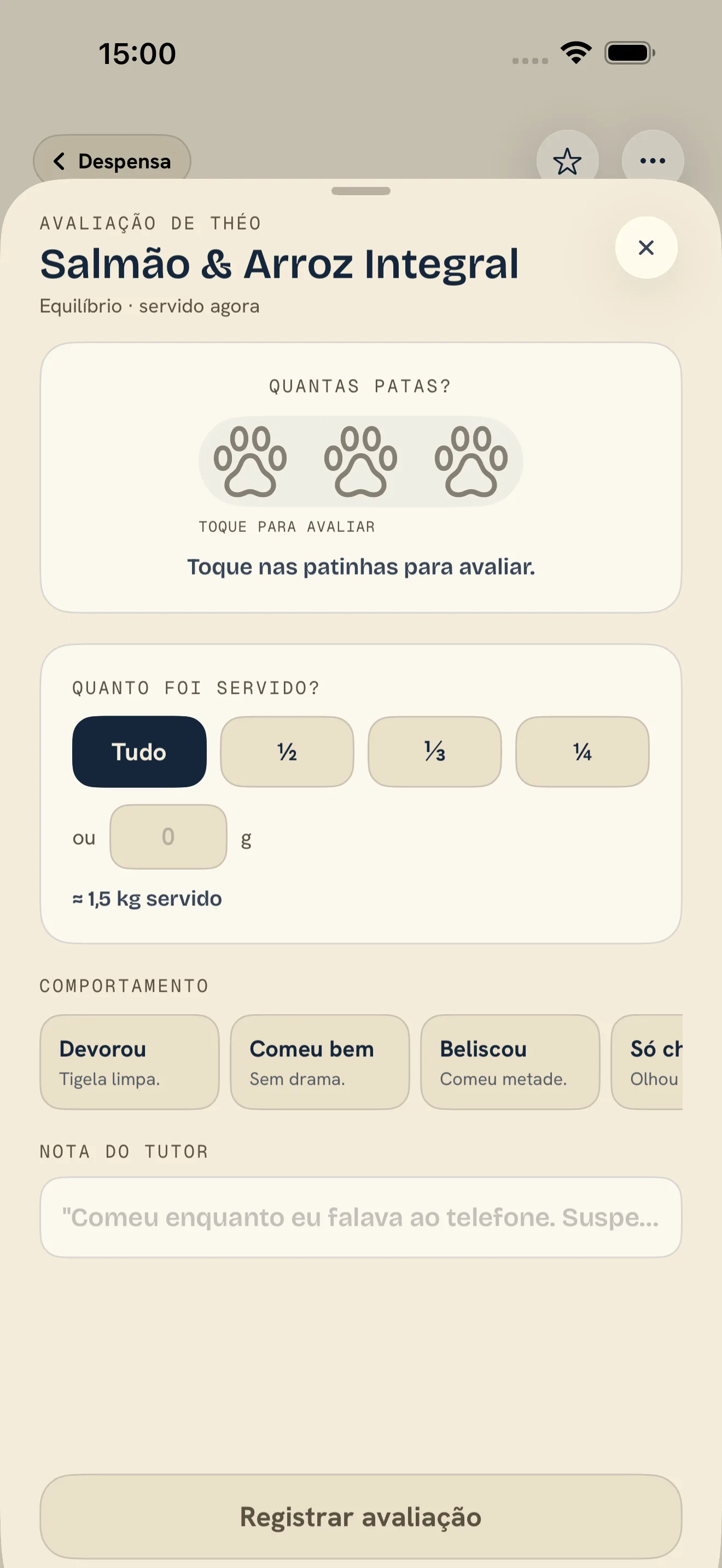 Avaliação de uma refeição no app Tigela Boa: dê de 1 a 3 patinhas e registre como o pet reagiu à comida.